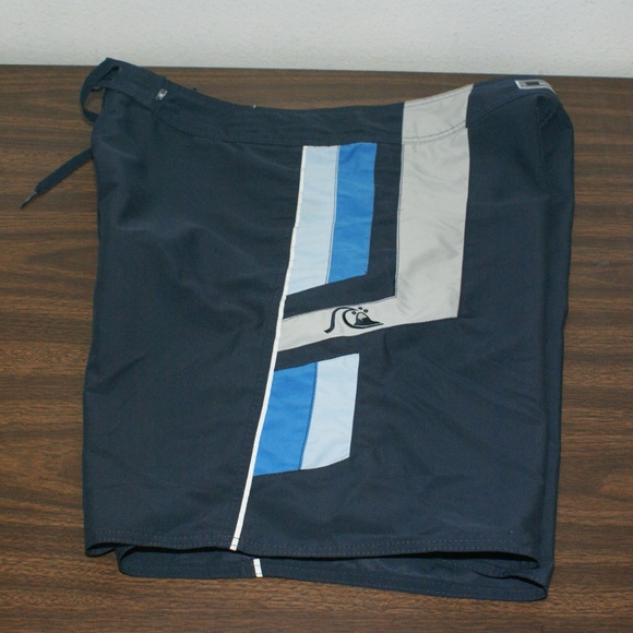 quiksilver boardshorts - Picture 4 of 4